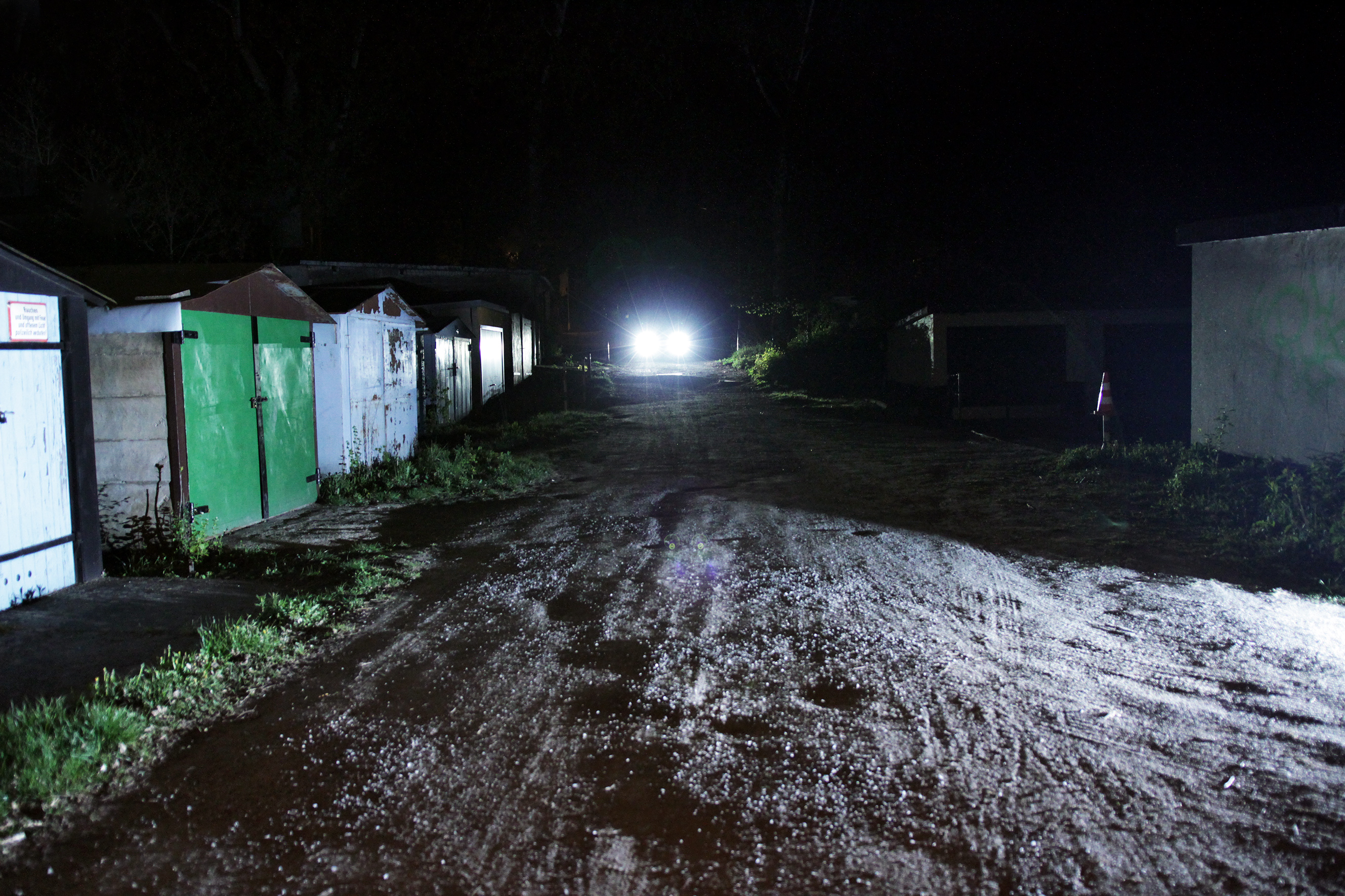 Lauchhammer_Wassmann_Weg_zur_Garage_B